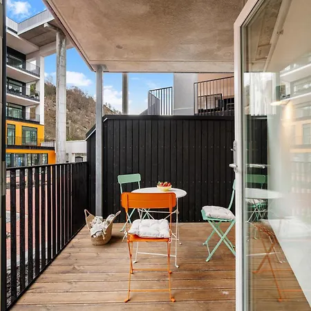 Helt Ny Leilighet, Ytre Sandviken I *